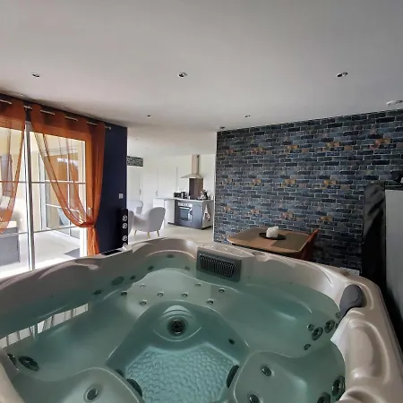 Holiday home Hortensia, Famille Et Amis Fontenay-le-Comte