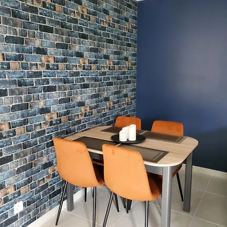 Hortensia, Famille Et Amis فونتيناي لو كومت