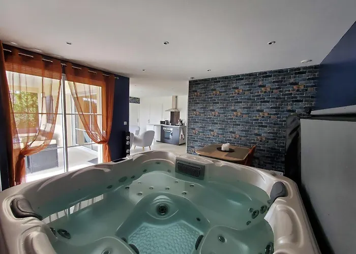 Nyaraló Hortensia, Famille Et Amis Fontenay-le-Comte